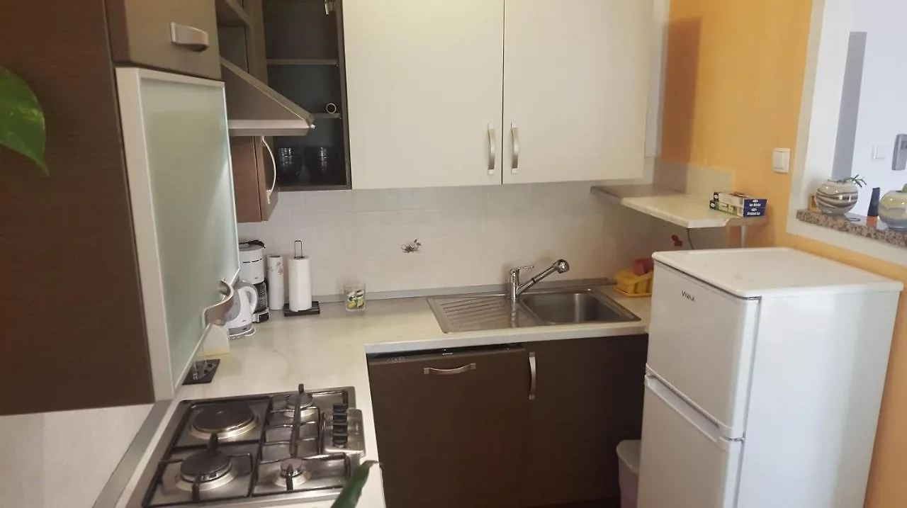 Daire Apartman Ema 4+2 Koromačno
